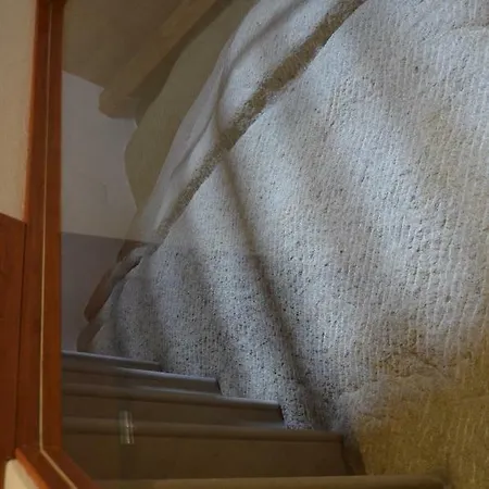 La Casa Sulla Roccia לינה וארוחת בוקר פייטרפרטוזה